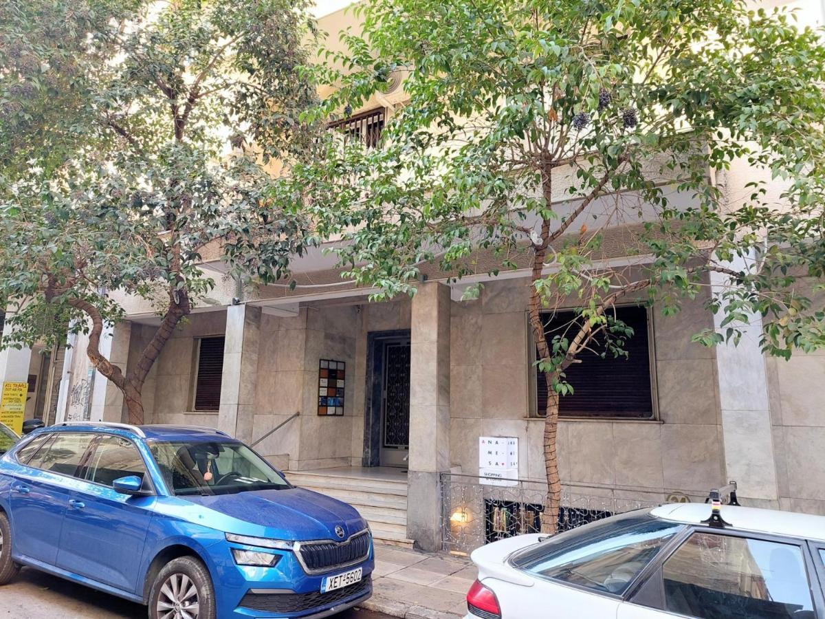 Grand Apartment In Parliament Square Atenas Exterior foto